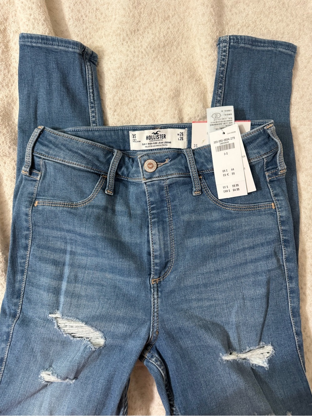 Hollister Skinny Jeans in Light-Mid Blue with Distressed
